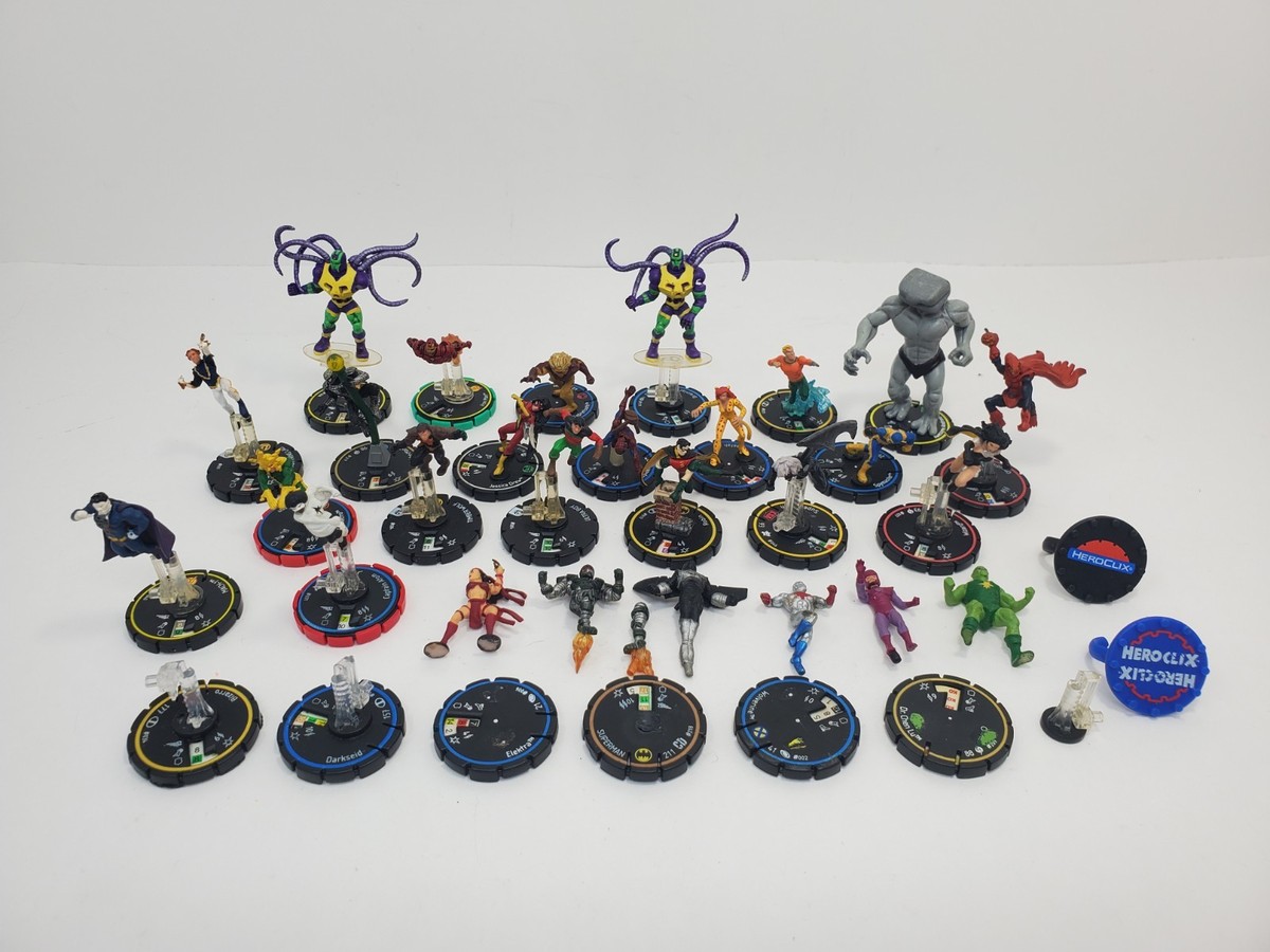 Lot De Figurines HeroClix Diverses – état Correct, Voir Photos