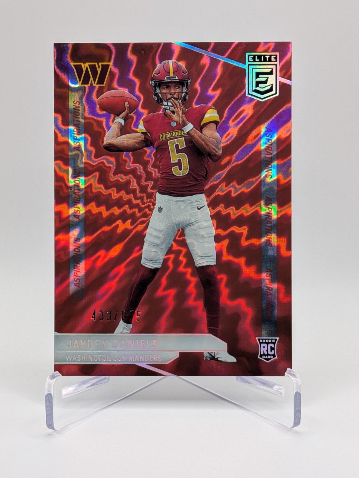 2024 Panini Donruss Elite - Rookies Jayden Daniels Aspirations Shimmer /875 (RC)