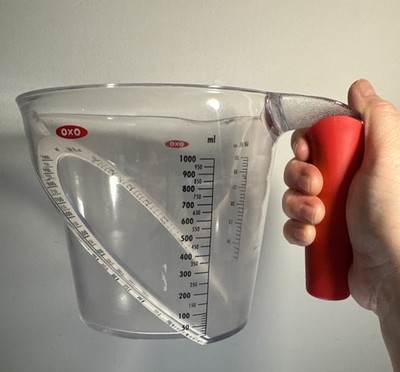 OXO Good Grips abgewinkelter Messbecher Becher 1000 ml roter Griff Vintage