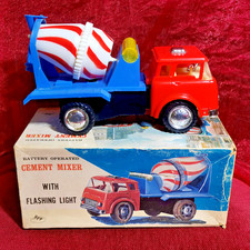 Cement Mixer with flashing light, Batterytoy, 1960er, Kunststoff, Hong Kong, OVP