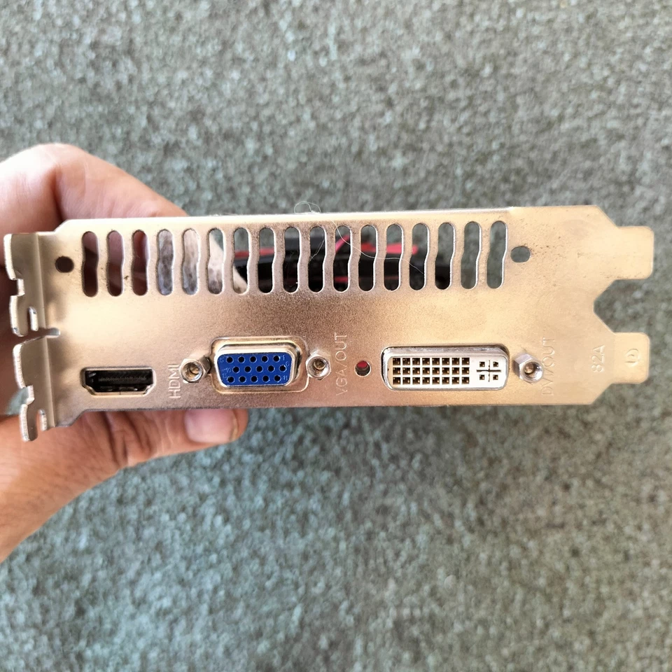 Scheda Grafica Video PCI-Express 1GB GDDR3 128BIT GainWard GeForce GT 240 PCI-E - Immagine 4 di 4