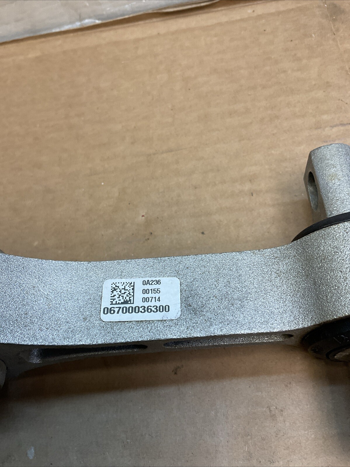 Maserati Quattroporte 2014-2020 RIGHT Engine mount