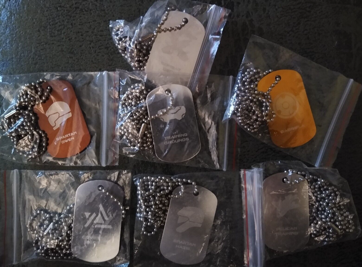 Halo Outpost Discovery Exclusive Dog tags FULL SET (Rare)