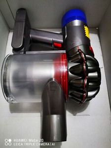 Dyson V8 Absolute Zyklon Tierreiniger Handhalter Stick Akku Neu Akku,