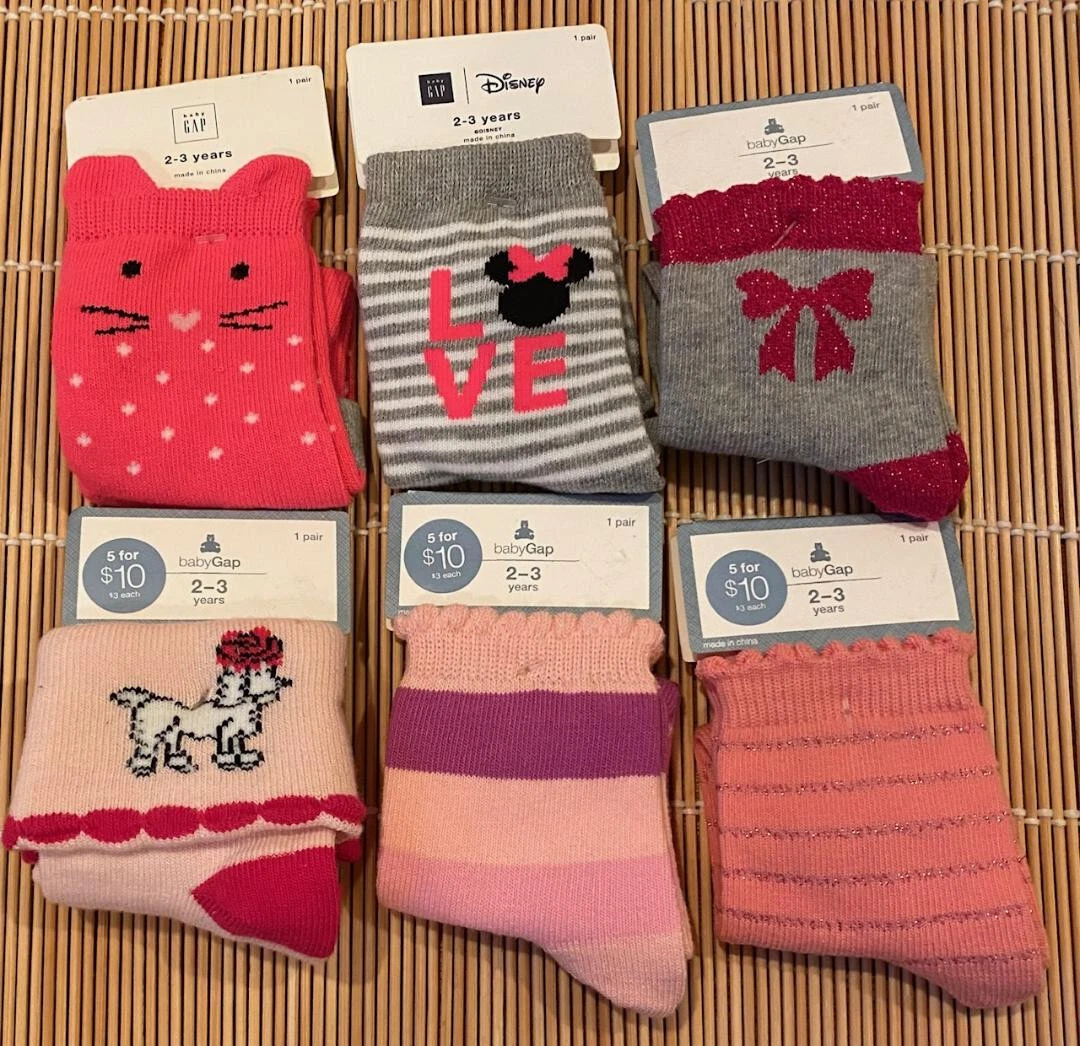 Baby Gap Socks 6 pairs GIRLS 2-3 Years Dog Cat Stripes Bow Snowman SET
