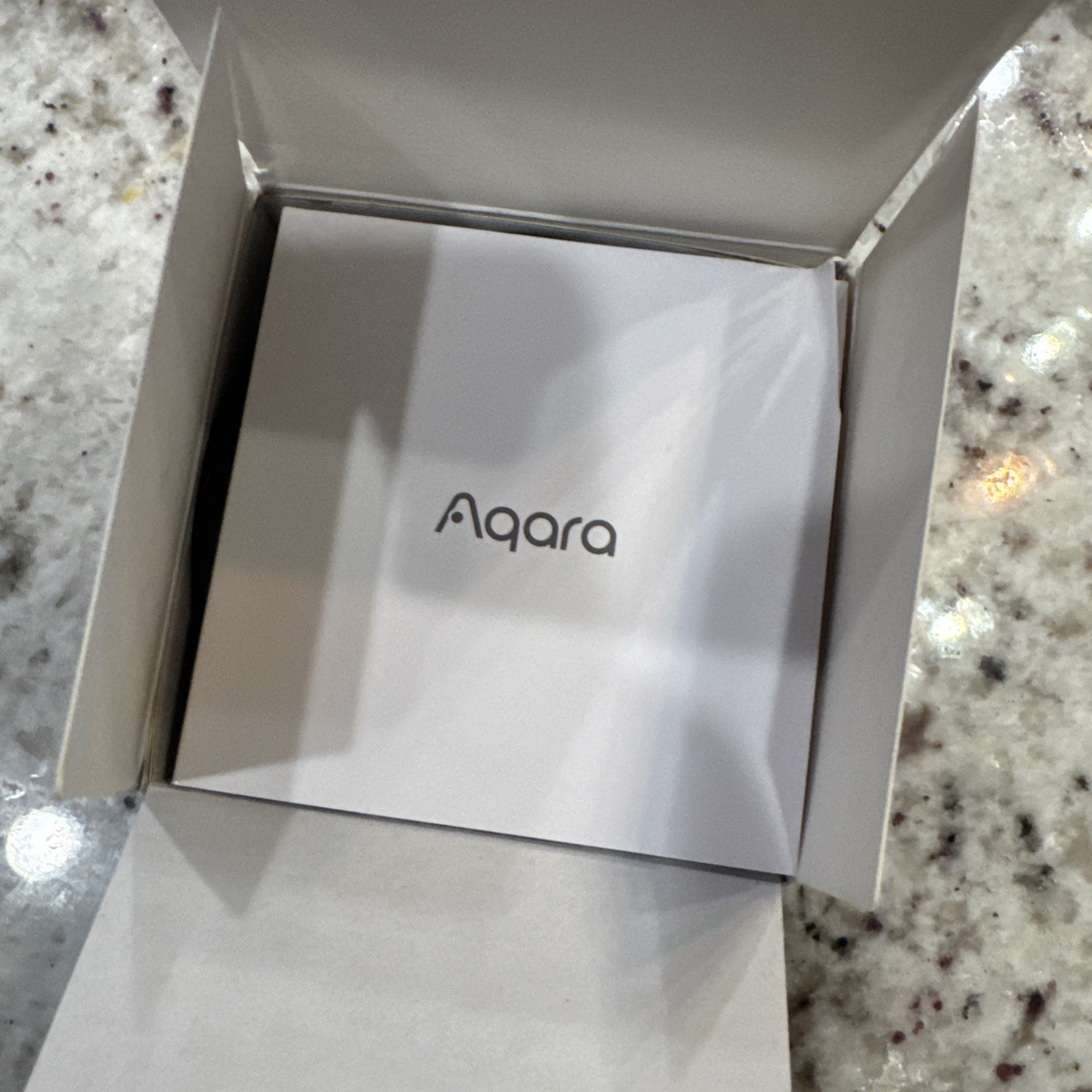 Aqara Smart Hub M2 Zigbee 3.0 WiFi 2.4 GHz Bluetooth Smart Home Bridge Gateway