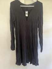 Express Women’s Medium Size Dress Black V Neck Long Sleeve