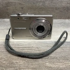 Olympus FE-230 7.1MP Digital Camera Silver AS IS UNTESTED FOR PARTS