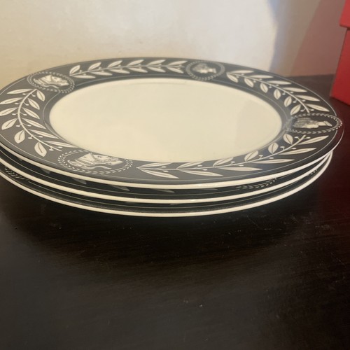 SET OF 3 VINTAGE VICTORIA & BEALE OLYMPIA BLACK CHARGERS, 12" Porcelain - Picture 3 of 3