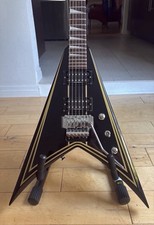 Rare MIJ Jackson KVX 10 King V with Gold Pinstripes