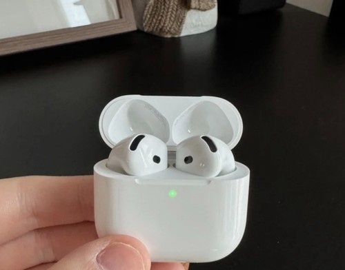 New Apple 4th Generation Bluetooth Earbuds with Active Noise Cancellation ANC - Picture 3 of 4