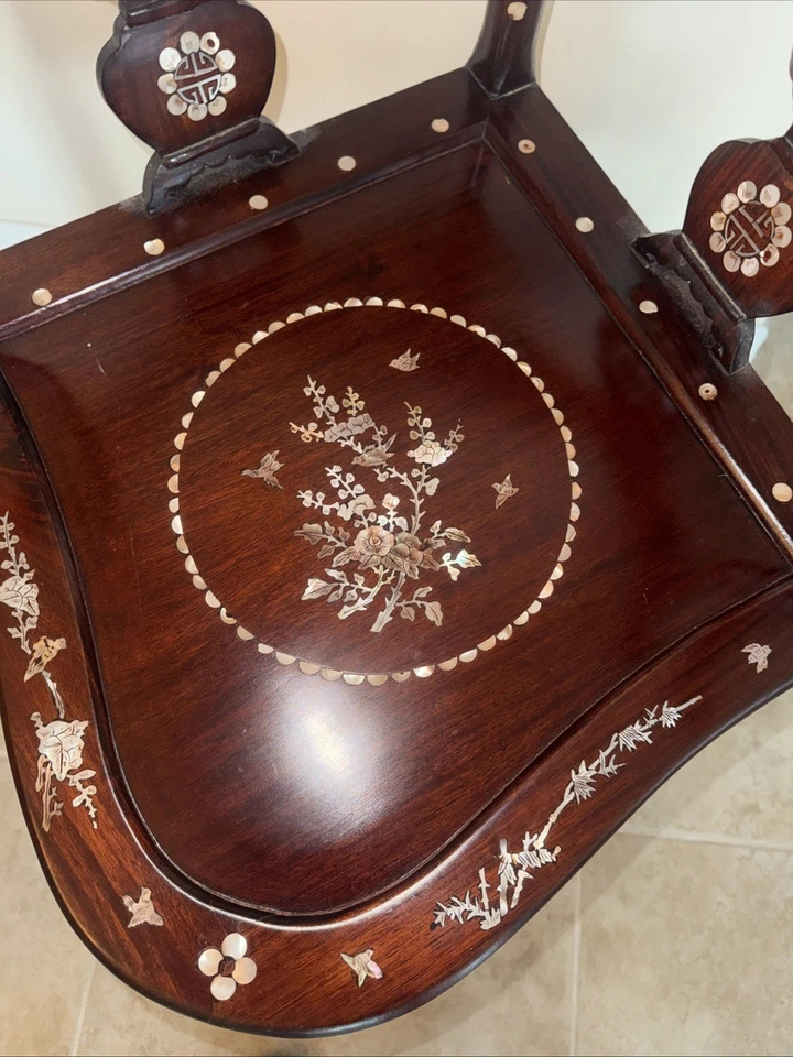 Sillas asiáticas antiguas de palisandro Foto 2 de 4