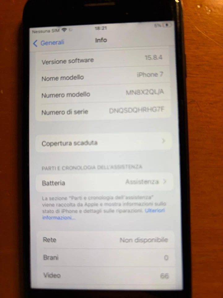Apple iPhone 7 - 32GB - Nero  - Immagine 3 di 3