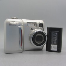 Nikon fotocamera digitale Coolpix 775 2,1 megapixel argento testata