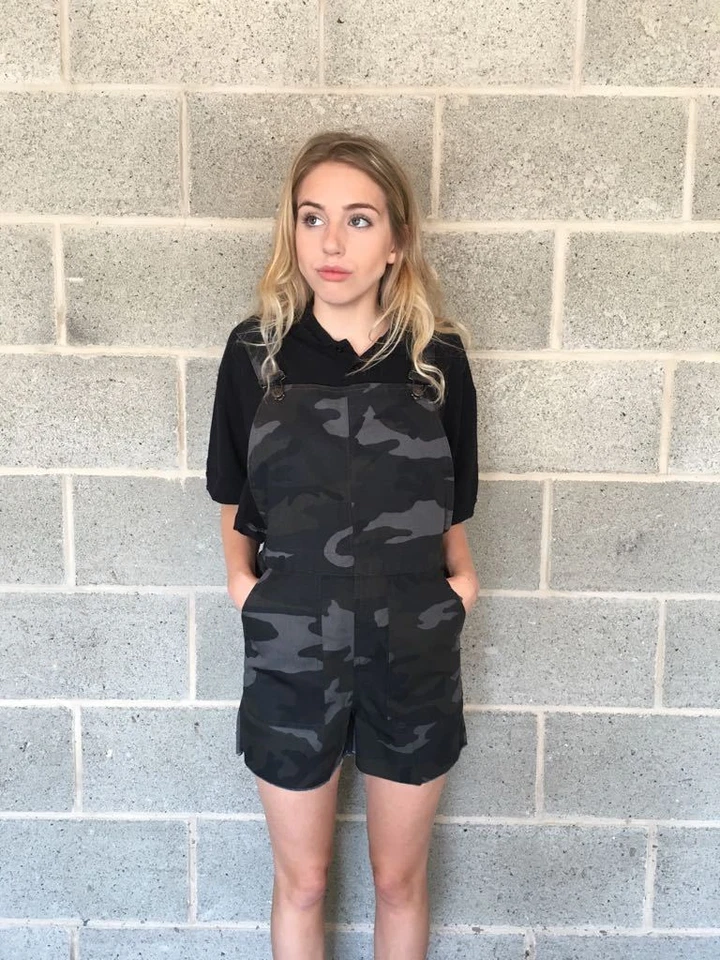 Womens Short Dark Camouflage Dungaree Shorts 8-18 RRP £45 demina - Image 3 of 4