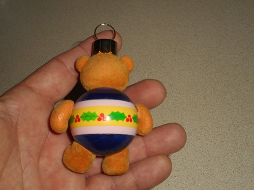 Vintage Flocked Teddy Bear Christmas Ball Ornament 1988 ENESCO CHRIS DAVENPORT - Picture 10 of 12