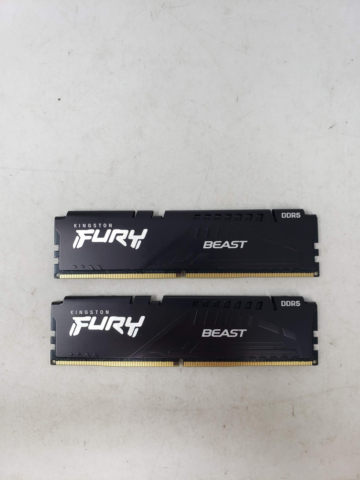 Kingston FURY Beast Noir DDR5 32Go (2x16Go) 6000T/s CL30 DI éoire