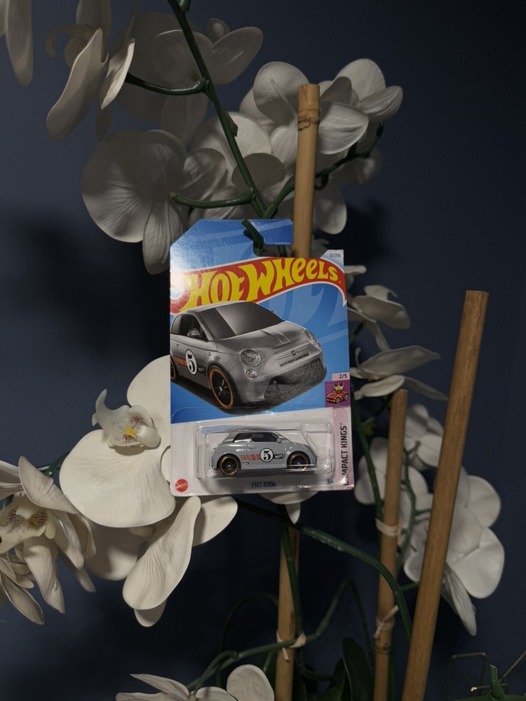 Hot wheels FIAT 500e