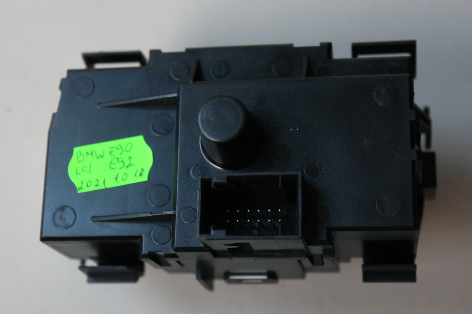 OE BMW E90 E92 Facelift LCI Front Headlight Fog Light Lamp Switch