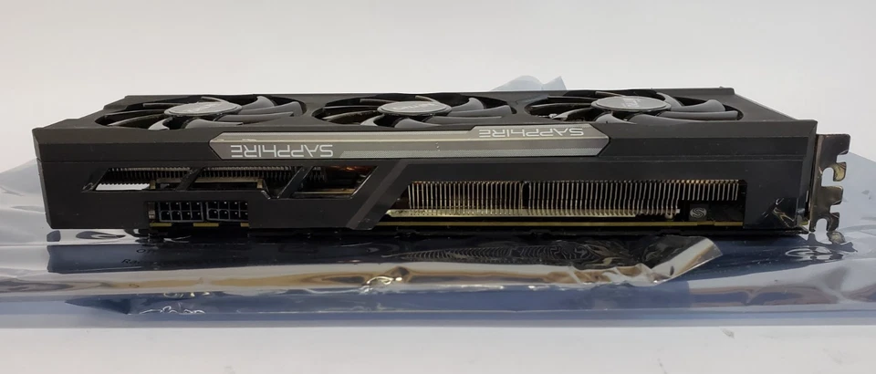 Sapphire Nitro R9 390X 8GB GDDR5 PCI-E DVI-D/HDMI/Triple DP Graphics Card - Image 4 of 4