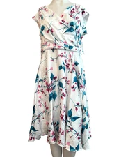 Size 16 White Pink Floral Fit and Flair Sleeveless Lined V Neck Sheath Dress NWT