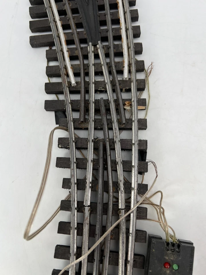 Ross Custom #072 O Gauge Lot of (2) Switch Track Left/Right Fair Condition - Image 3 of 4