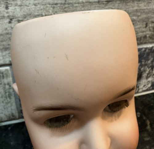Antique Kammer & Reinhardt Bisque Doll Head Sleep Eyes Mold 305 Size 4 Germany - Picture 2 of 12