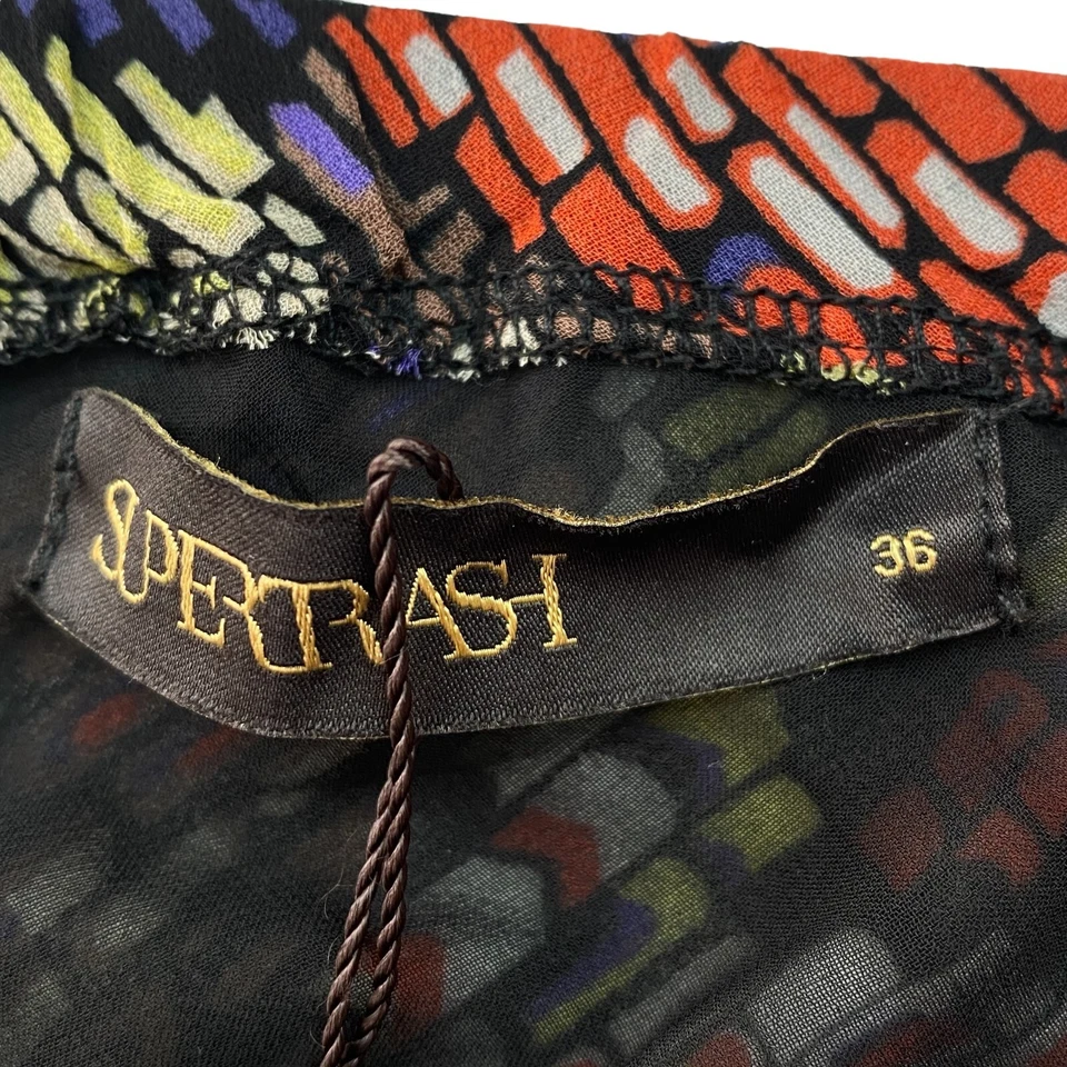 Falda acampanada SUPERTRASH geométrica negra calce regular talla EU 36 UK 8 US 6 Foto 4 de 4