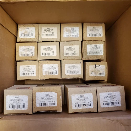 EATON E30EB COMPACT PUSHBUTTON OPERATOR W/ INDICATOR LIGHT 240V NEW