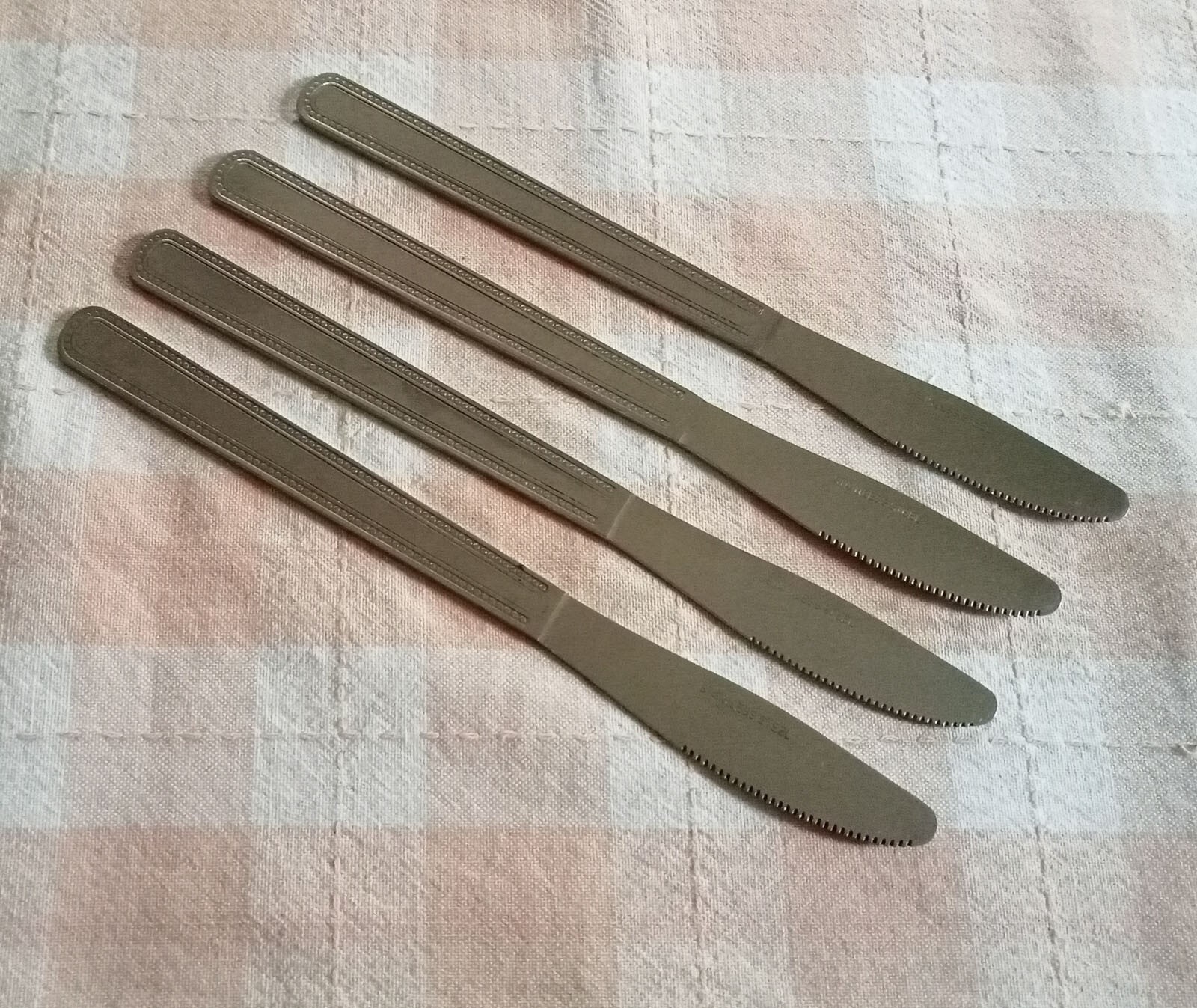 4 New Bead Edge Table Knives eBay