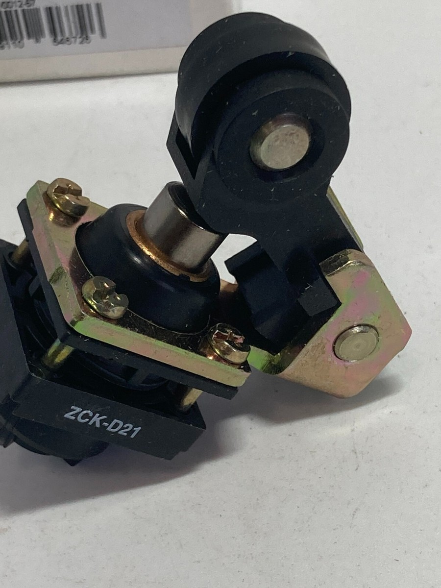 TELEMECANIQUE ZCK D21 LIMIT SWITCH HEAD ROLLER LEVER PLUNGER