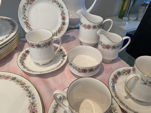 Paragon Belinda Tea / Coffee and Dinner ware - choose from drop-down list - used - Picture 12 of 12