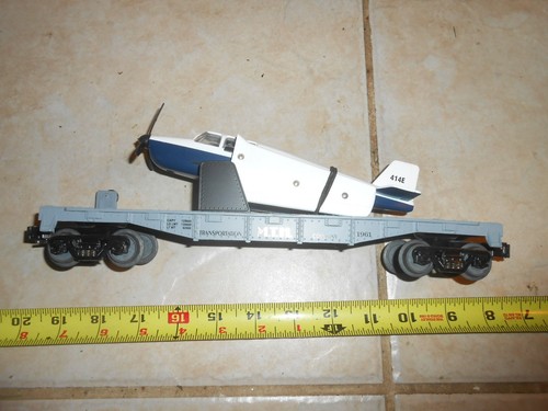 Coche plano O/O-27 MTH 30-7672 1961 con avión 414e. Sin caja. | Zustand: Used