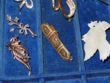 Broche Ancienne Baleine En Nacre De Coquillage - Sans Marque, Effet Irisé Blanc