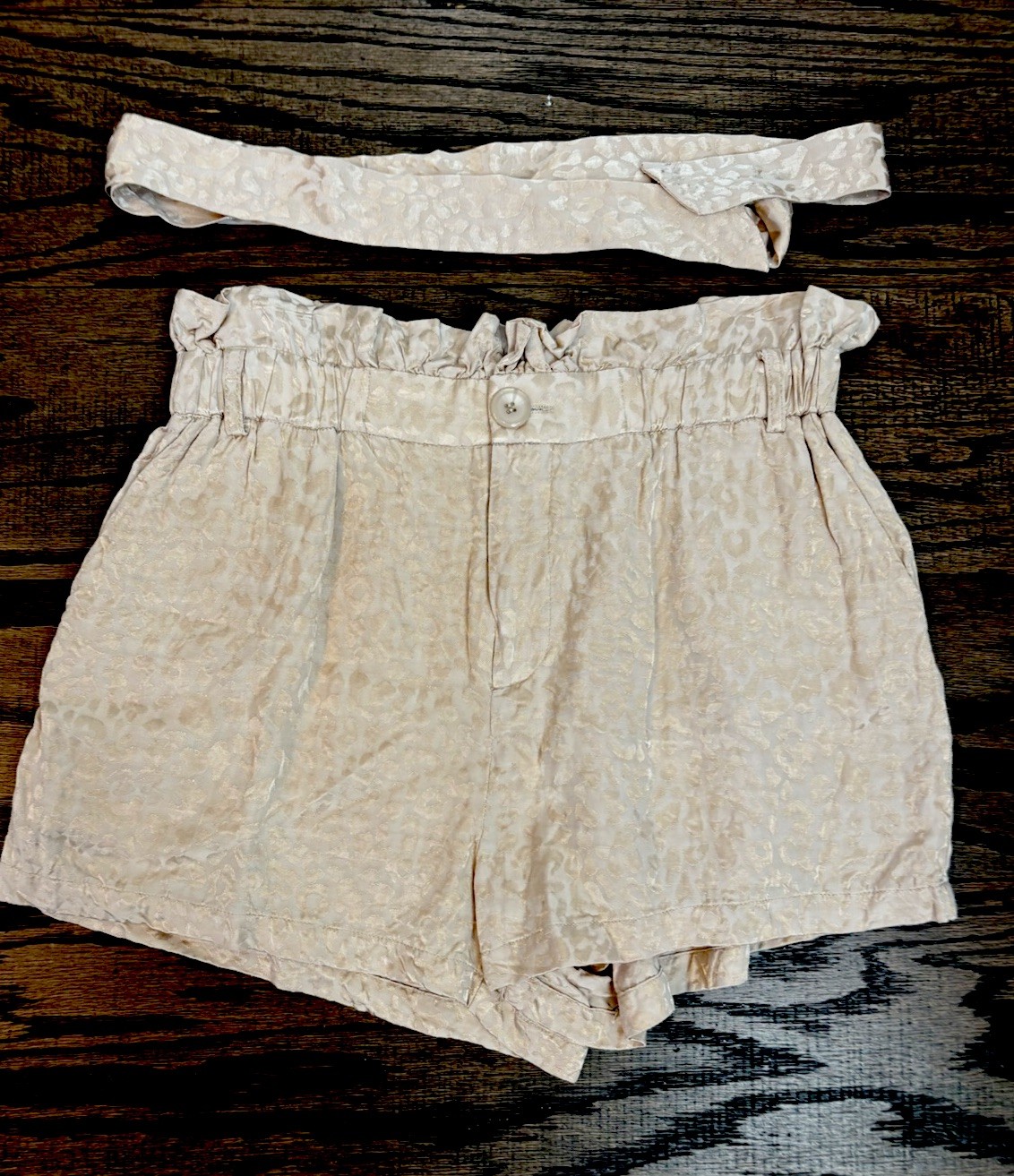 Women’s M Medium Kittenish Silk High Rise Belted Cheetah Shorts