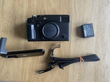 Fujifilm X-Pro2 Mirrorless Digital Camera Body with hand grip Shutter count 3472