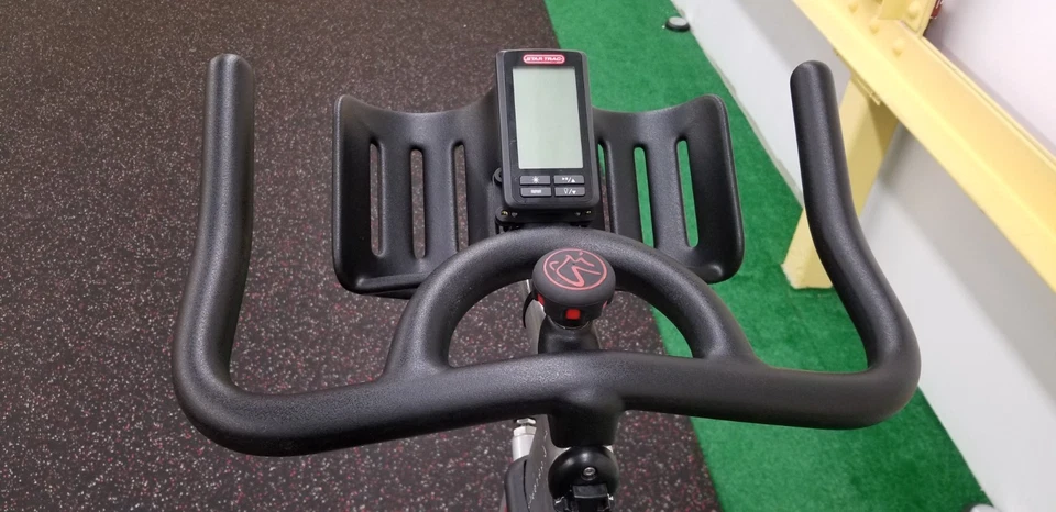 Bicicleta de Spinning Star Trac Spinner NXT, ligeramente usada pocas horas limpia excelente estado Foto 3 de 4