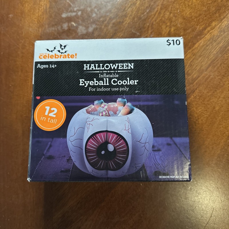 NEW HALLOWEEN INFLATABLE EYEBALL 12 INCH INDOOR COOLER