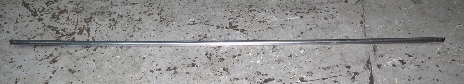 1965-1974 Rolls Royce Silver Shadow SWB Left Side SIll Chrome Trim Strip OEM