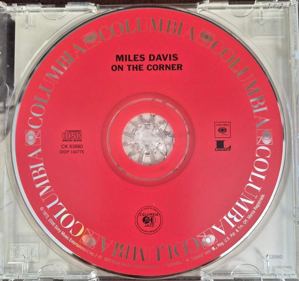 MILES DAVIS ON THE CORNER" (2000) CD OOP RARE Foto 3 de 4