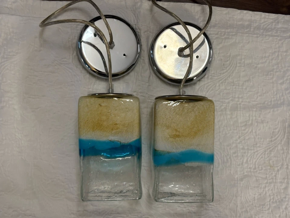 Juego de 2 accesorios de isla de vidrio soplado a mano turquesa y arena ambiente de playa Foto 2 de 4