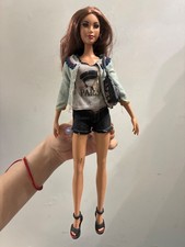 2011 Mattel Stardoll "Bonjour Bizou" (Model W2203)