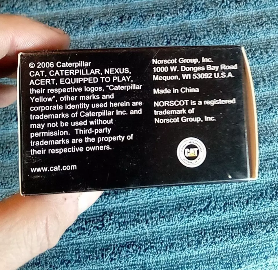 Vintage Norscot Caterpillar Cat 906 Wheeled Loader Diecast Collector Mini Toy - Image 3 of 4