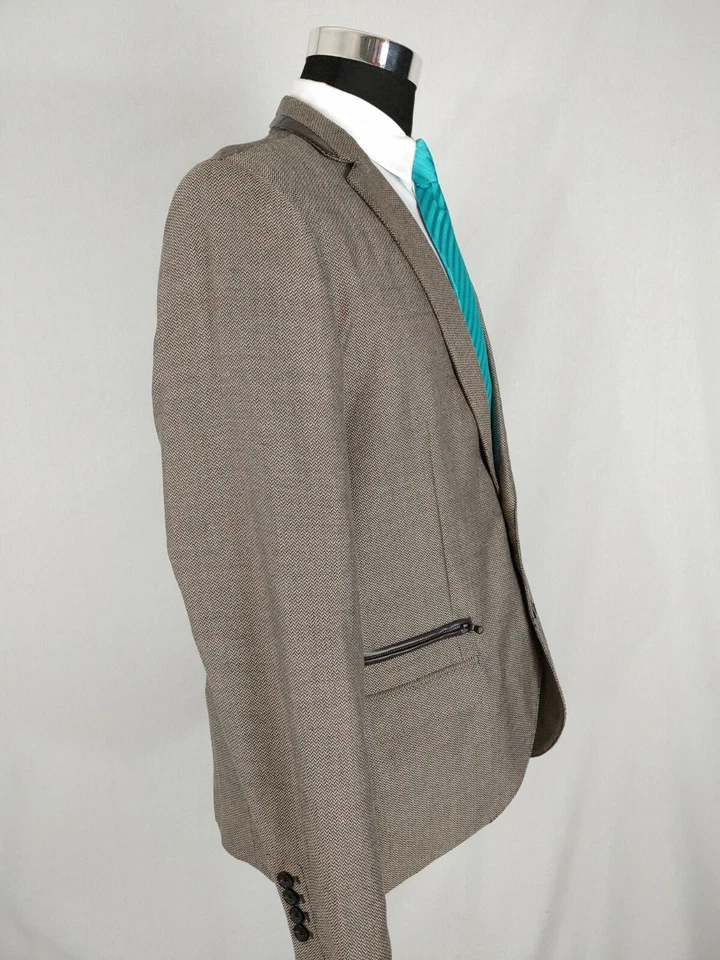 Structure Men’s 2-Button Brown Herringbone Tweed Sport Coat Size Large Slim  - Image 4 of 4