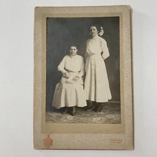 Antique Cabinet Card Photograph Beautiful Young Women Sisters Friends Flint MI