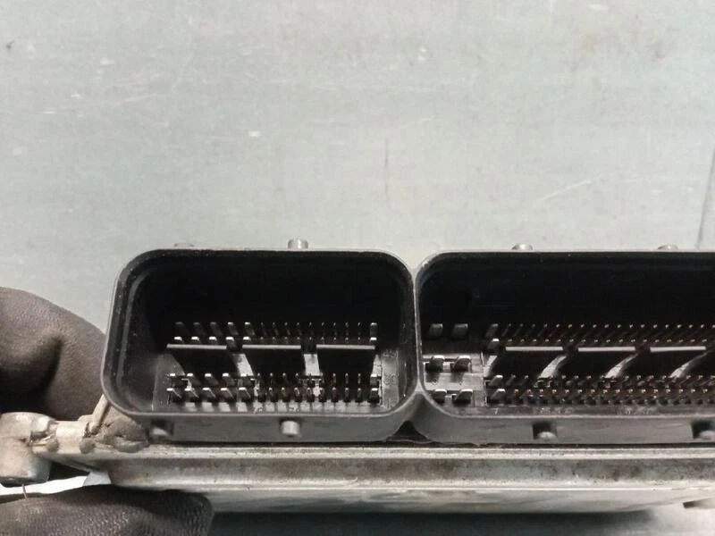 25186182 centralita motor uce para CHEVROLET CRUZE 1.6 CAT 2009 5663359 - Immagine 4 di 4