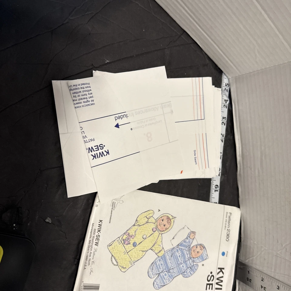 🌻 KWIK SEW #2380 - INFANT WINTER BUNTING - SNOW SUIT w/HOOD PATTERN  XS-LG  Cut - Image 2 of 4