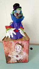 Atico Scary Clown  Jack In The Box Lights and Sounds Halloween wind up 