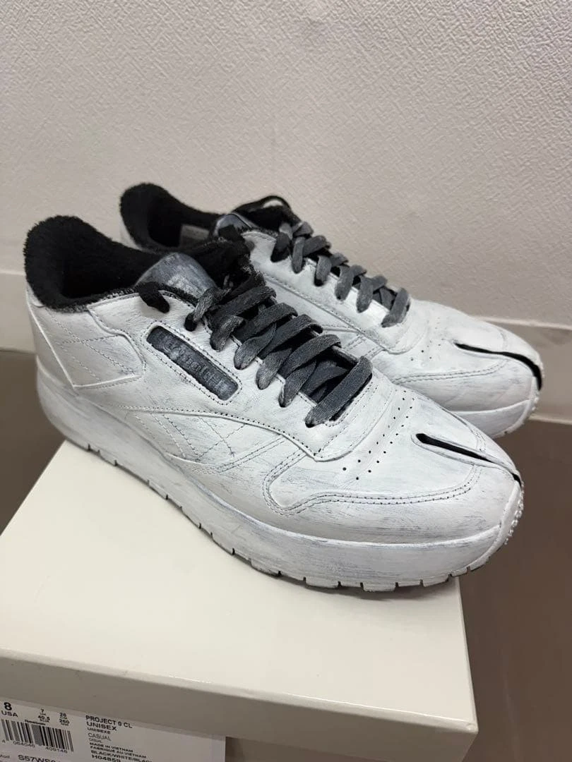 Reebok Maison Margiela x Classic Leather Tabi Whiteout for Sale