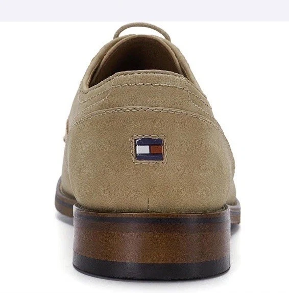 Tommy Hilfiger, Banly, Color es arena, Talla 11. Cuero Foto 2 de 4